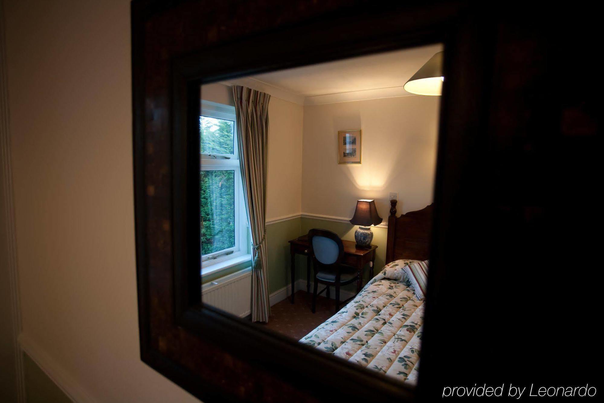 Fines Bayliwick Hotel Bracknell Exterior foto